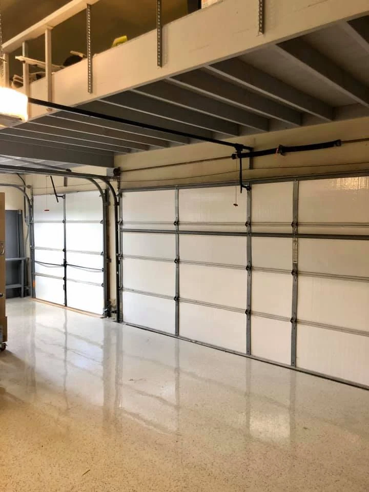 Stopping Air Leaks and Moisture Damage with Spray Foam Stopping Air Leaks and Moisture Damage with Spray Foam